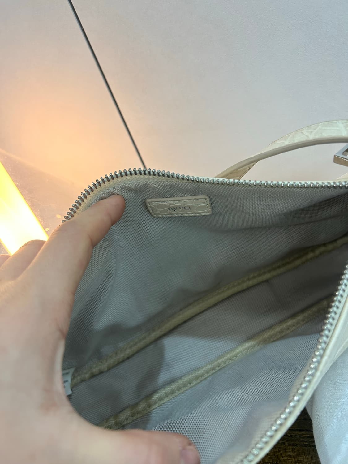 쥬페이 에바 바게트백 아이보리 상품이미지4