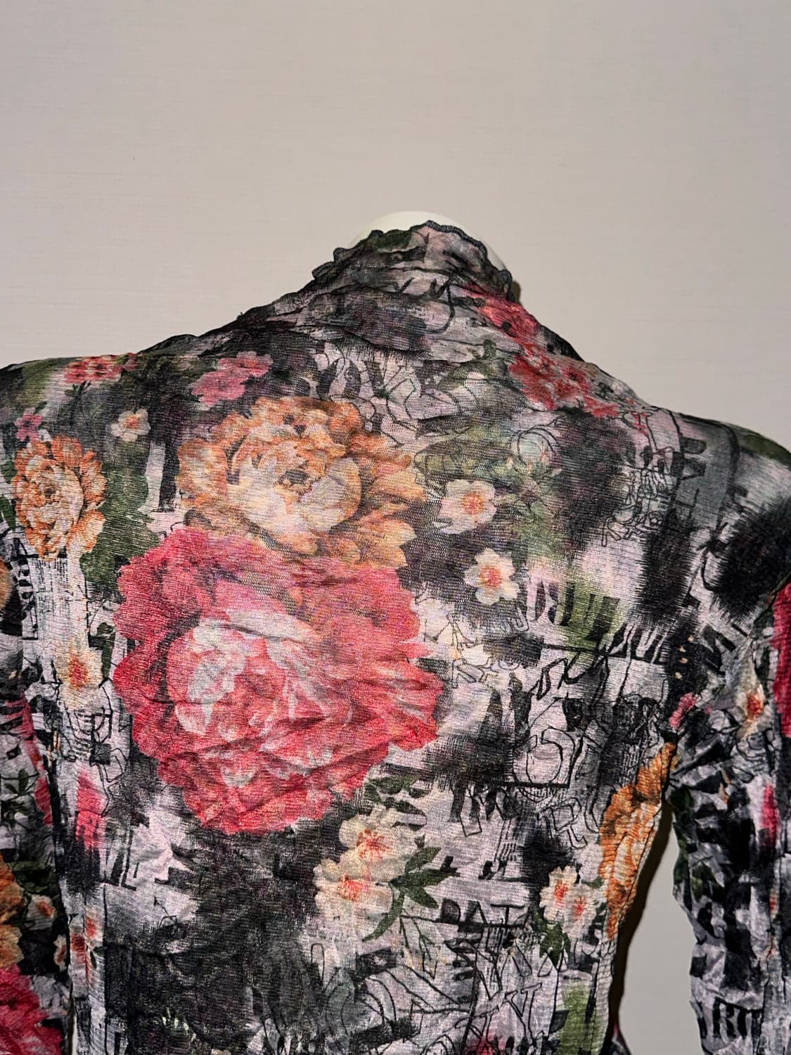 오리엔탈 로즈 메쉬 시스루 반폴라 슬리브 상품이미지4