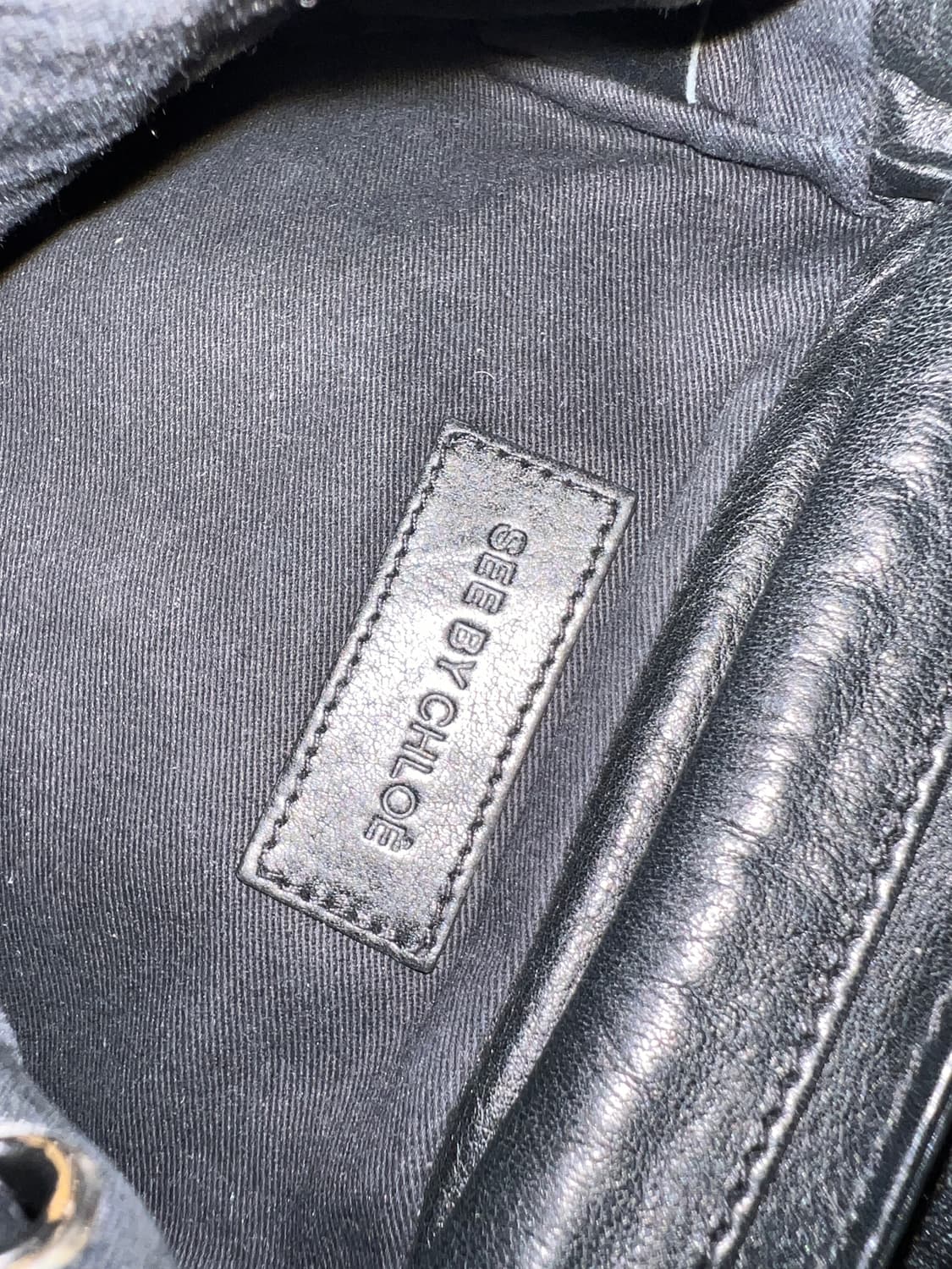 씨바이끌로에 블랙 레더 크로스백 상품이미지6