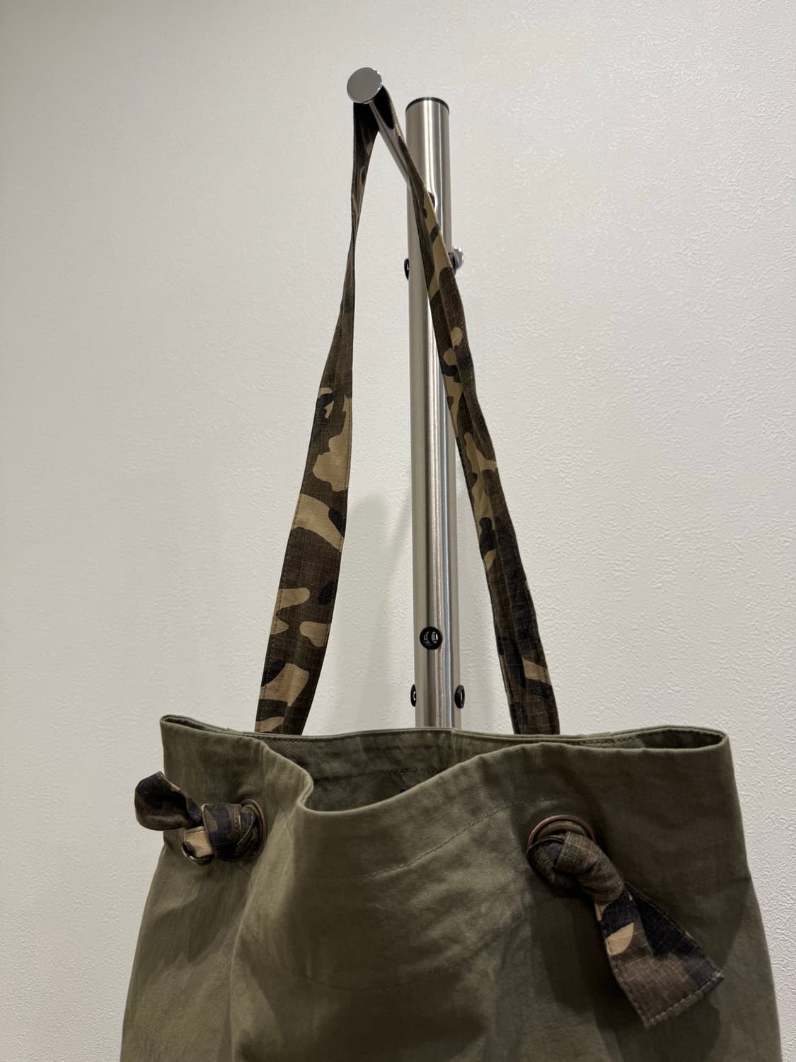 준야와타나베 20ss 밀리터리 숄더백 상품이미지2