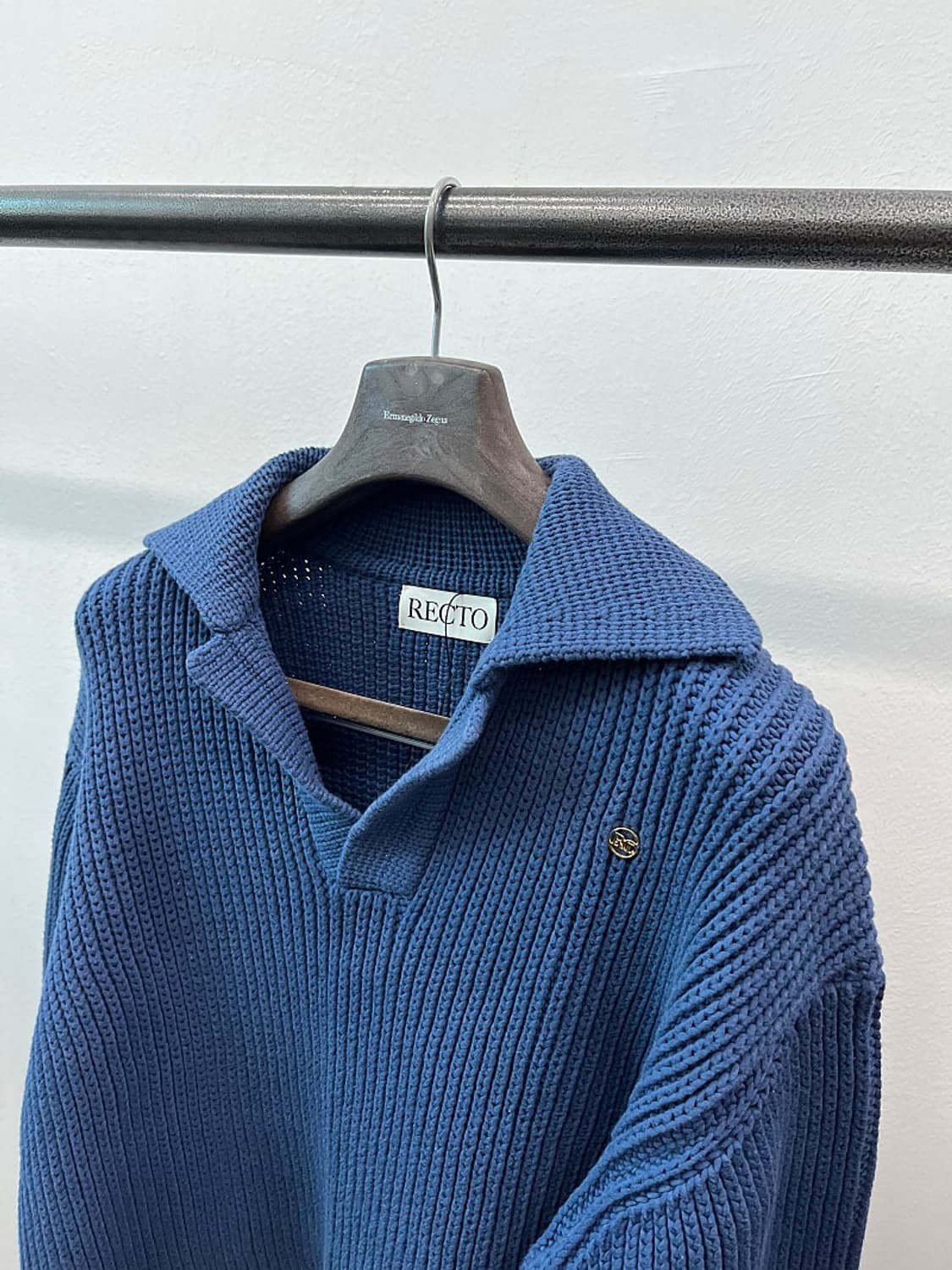105) 렉토 오픈카라 니트 스웨터  상품이미지4