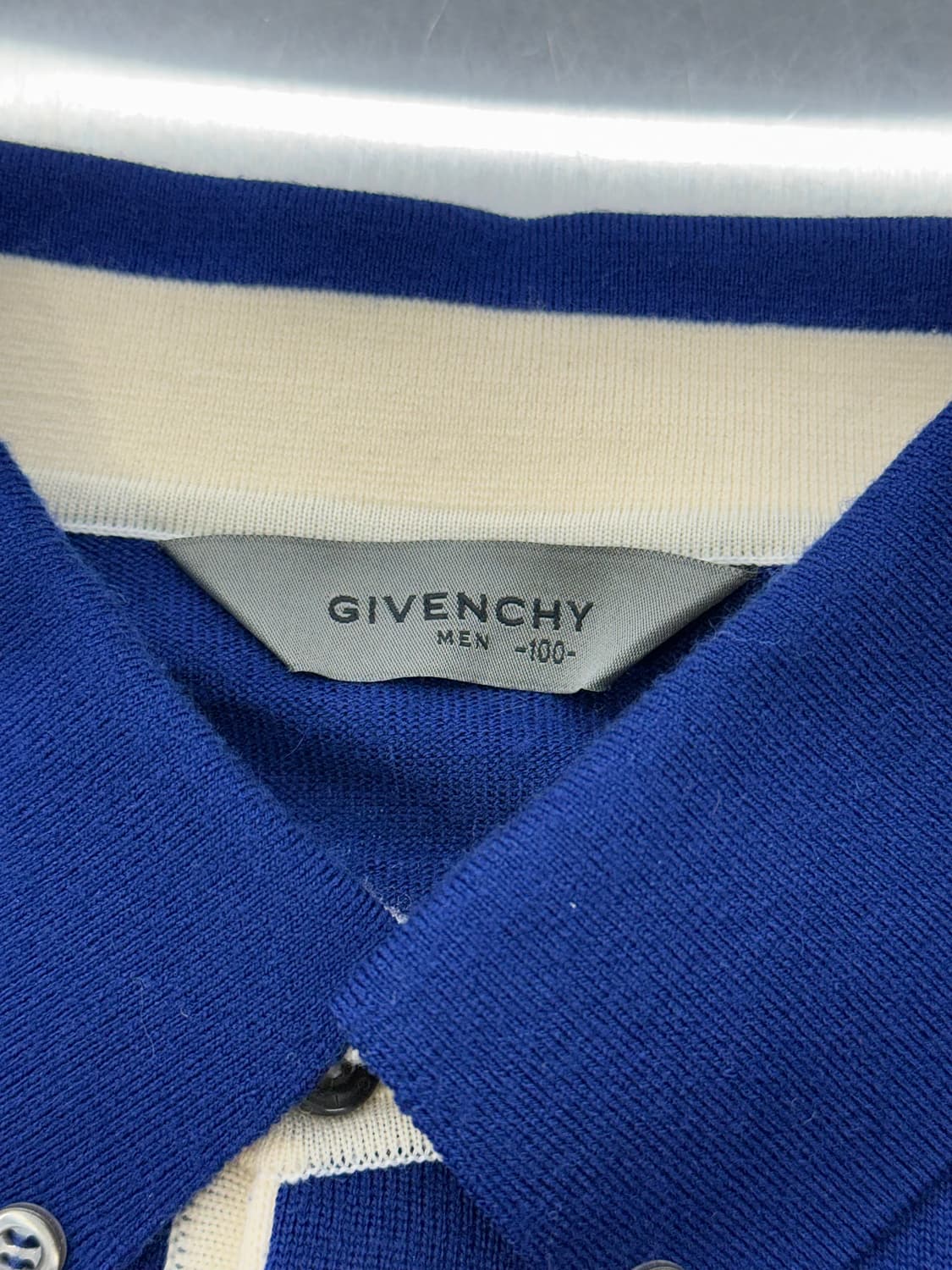 지방시 블루 버튼 카라 자수 니트 스웨터 상품이미지7