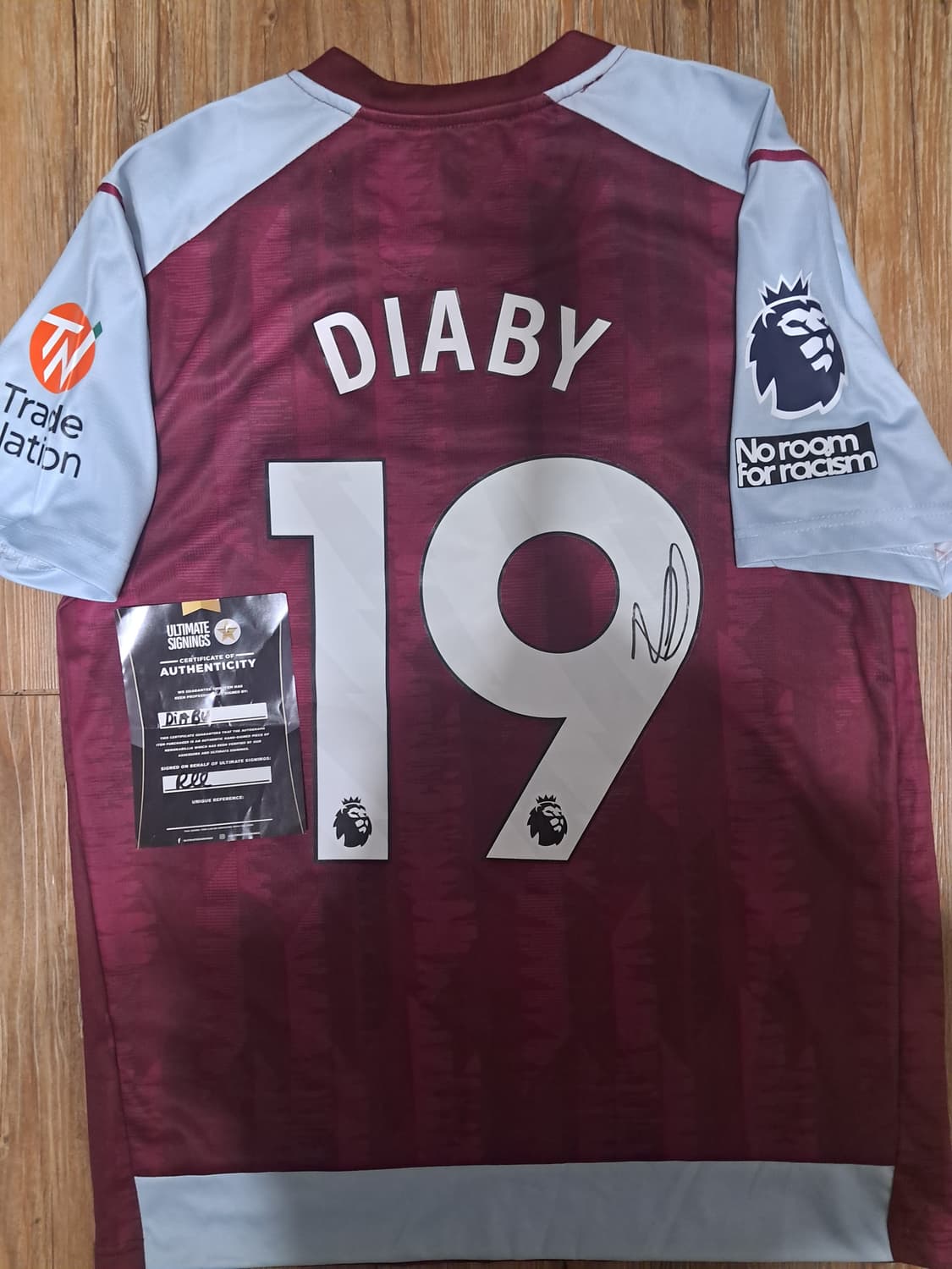 23/24 아스톤 빌라 무사 디아비 사인 유니폼 + 인증 상품이미지1