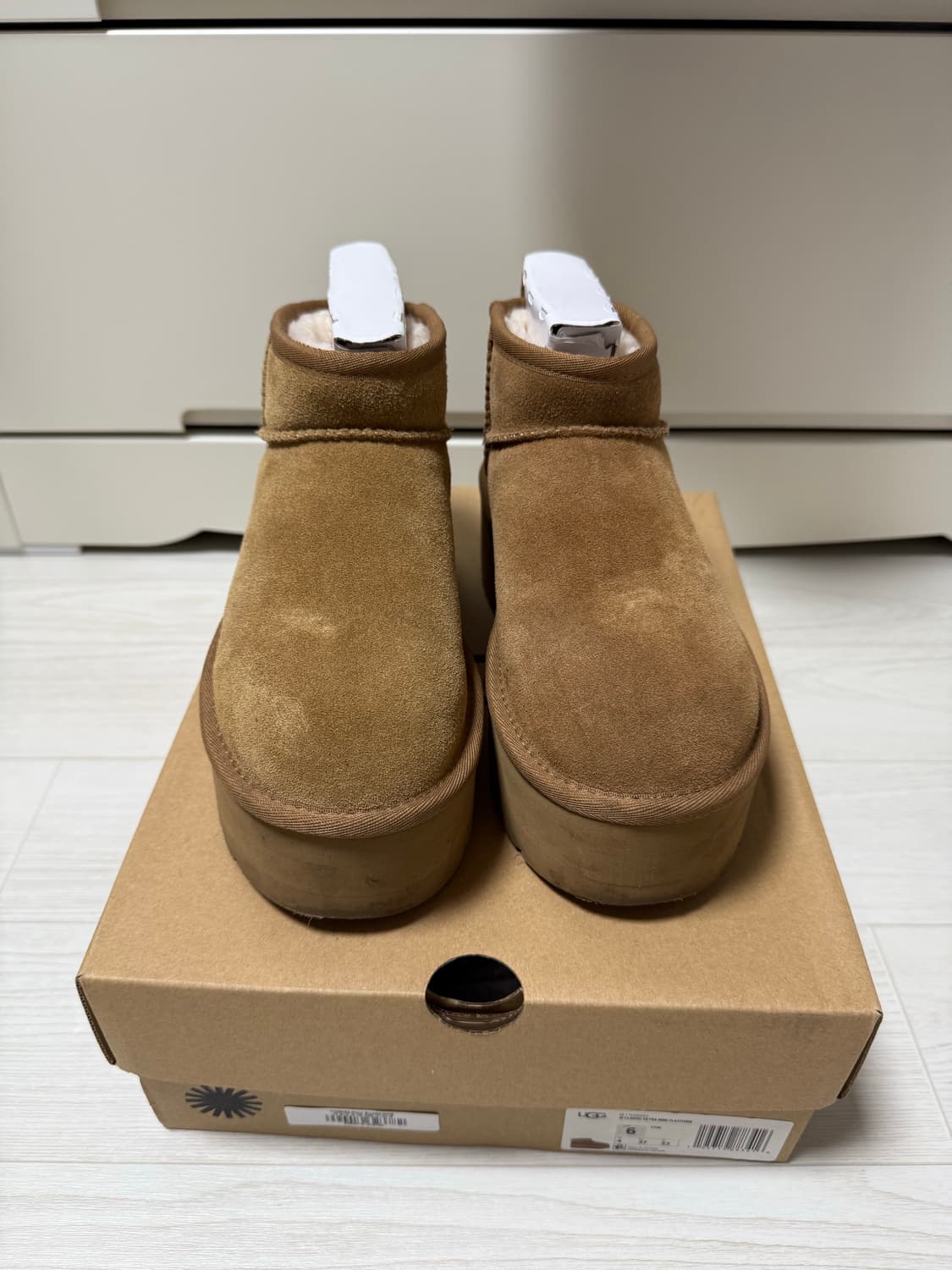 어그울트라미니 상품이미지1