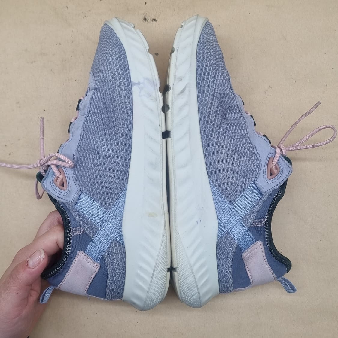 에코 풀 그레인 레더 메쉬 스니커즈 255 상품이미지5