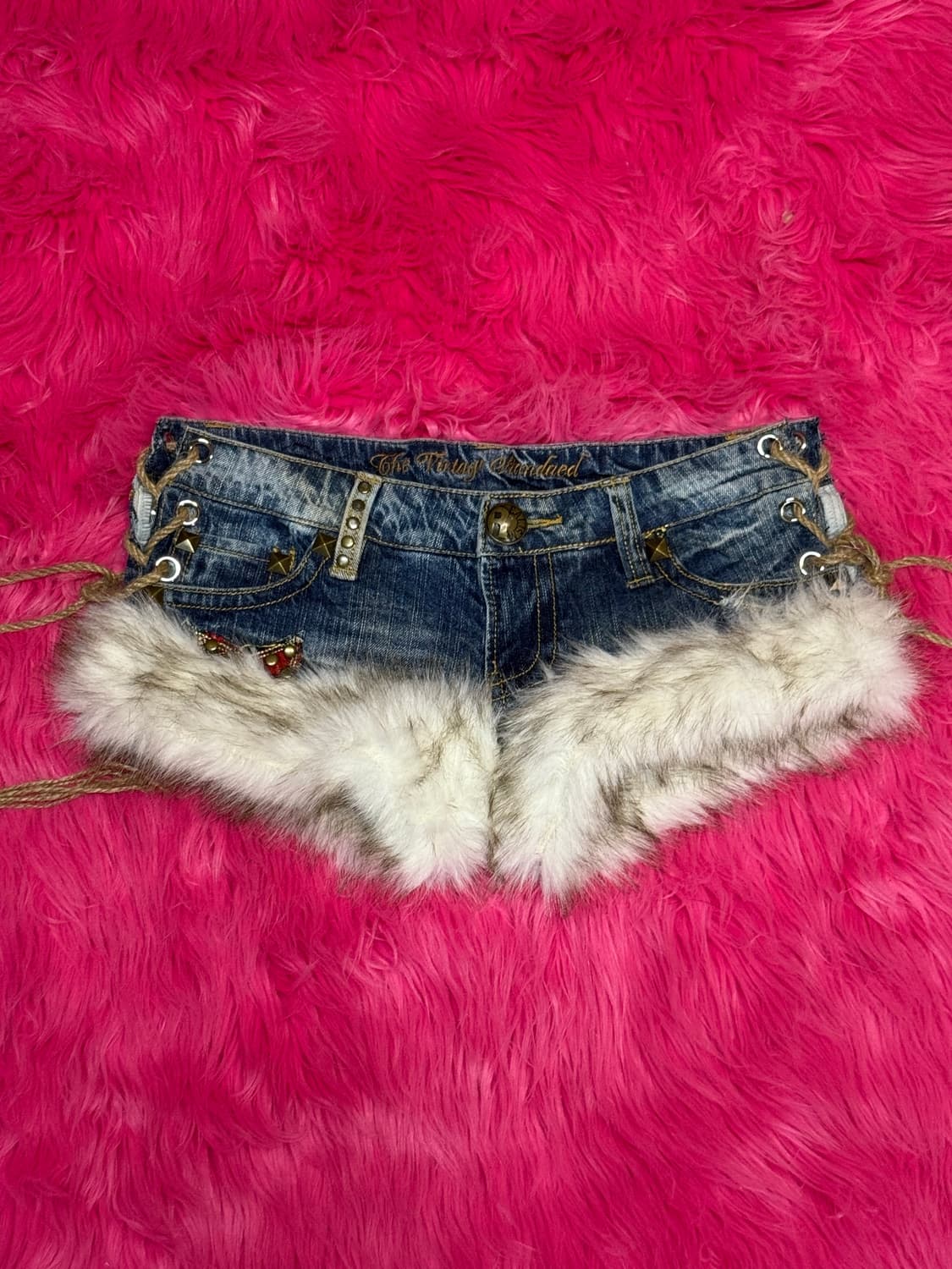 리얼 갸루맛 빈티지 퍼 숏츠 상품이미지1