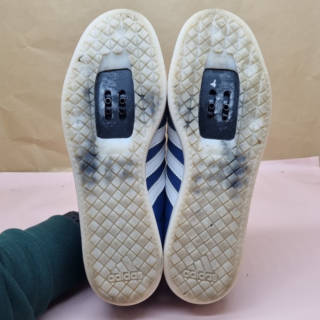 아디다스 벨로삼바 클릿슈즈270 상품이미지3