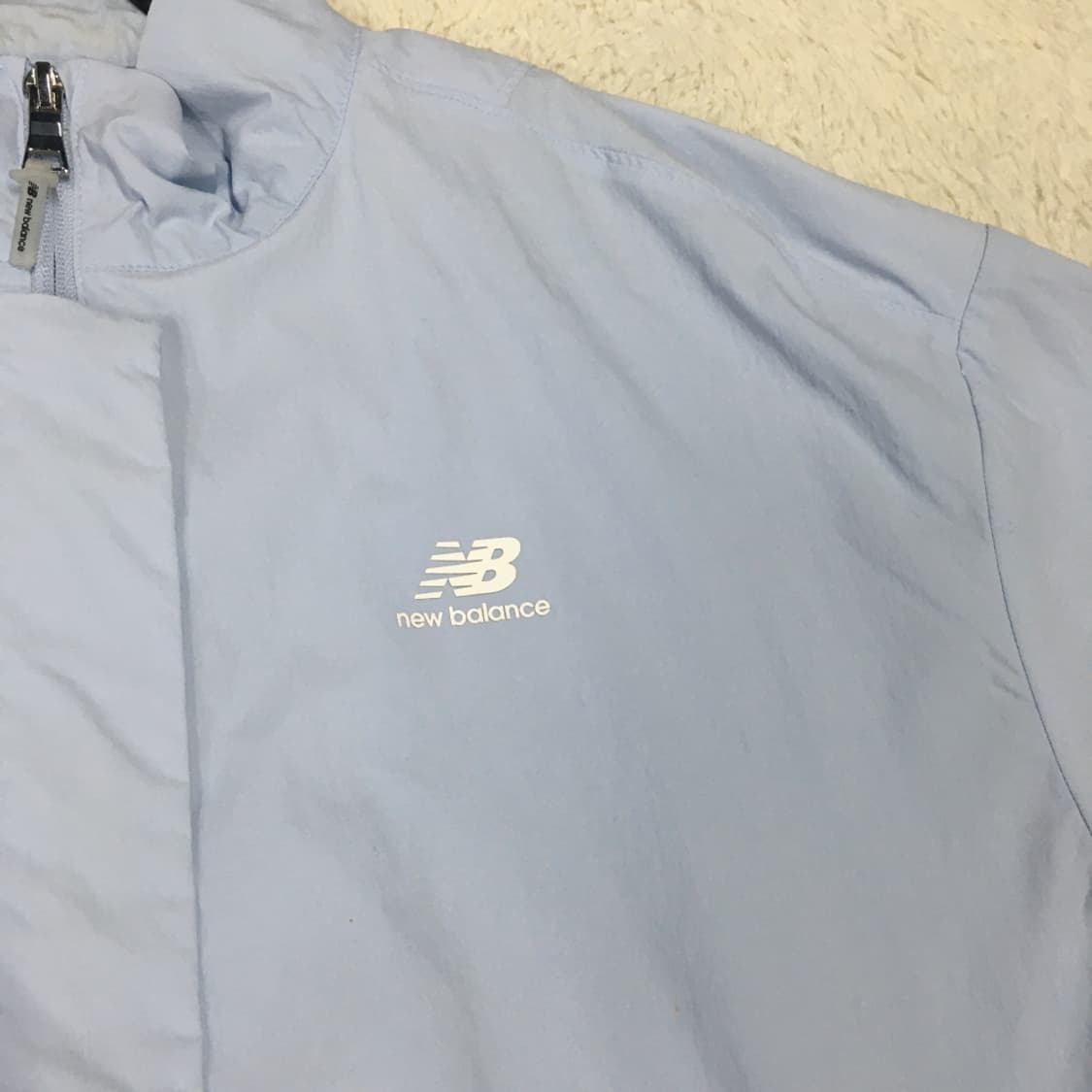 뉴발란스 경량 바람막이자켓 CC09 상품이미지2
