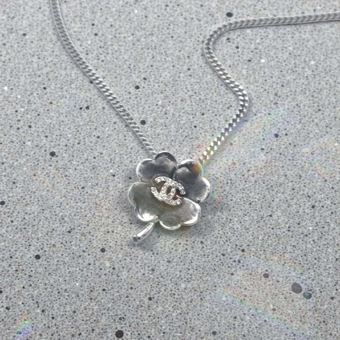 샤넬 클로버CC로고 목걸이
 상품이미지1