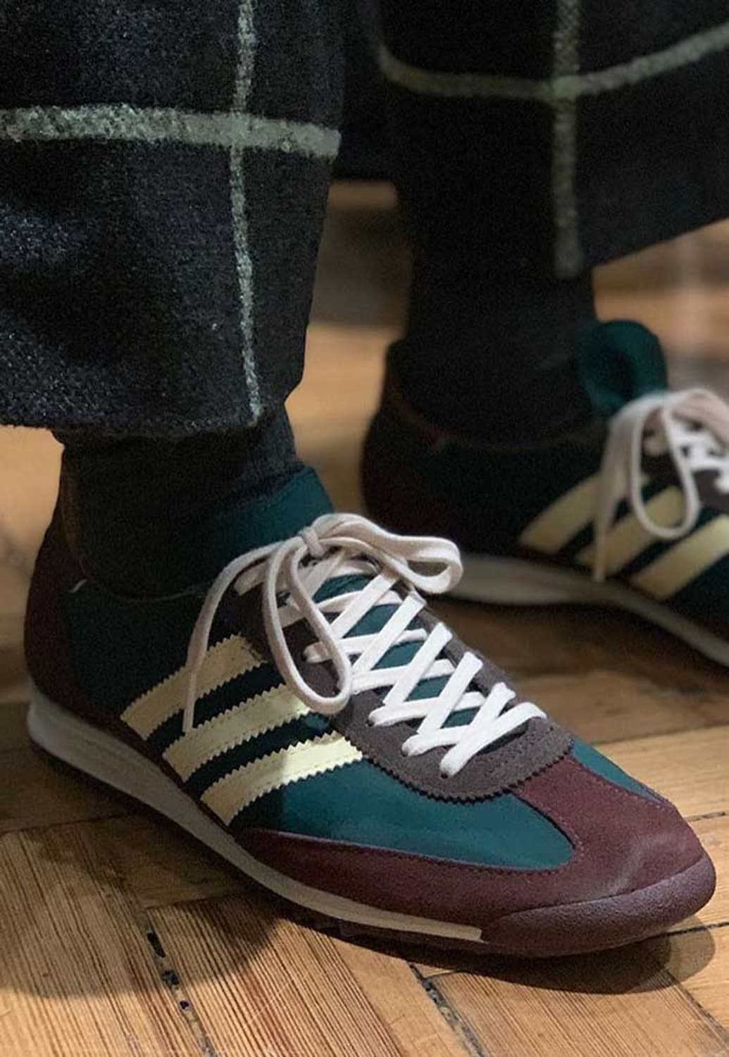 웨일즈보너 스니커즈 상품이미지1