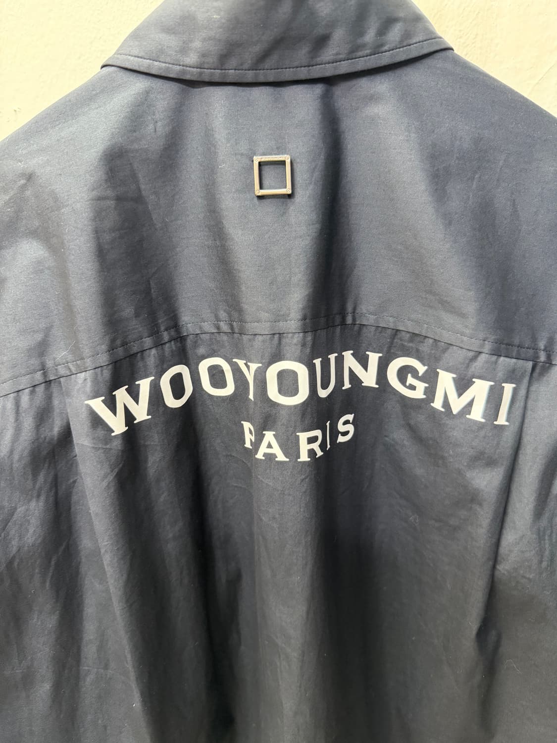 정품) 우영미 22ss 여성 루즈핏 백로고 셔츠 38 상품이미지5