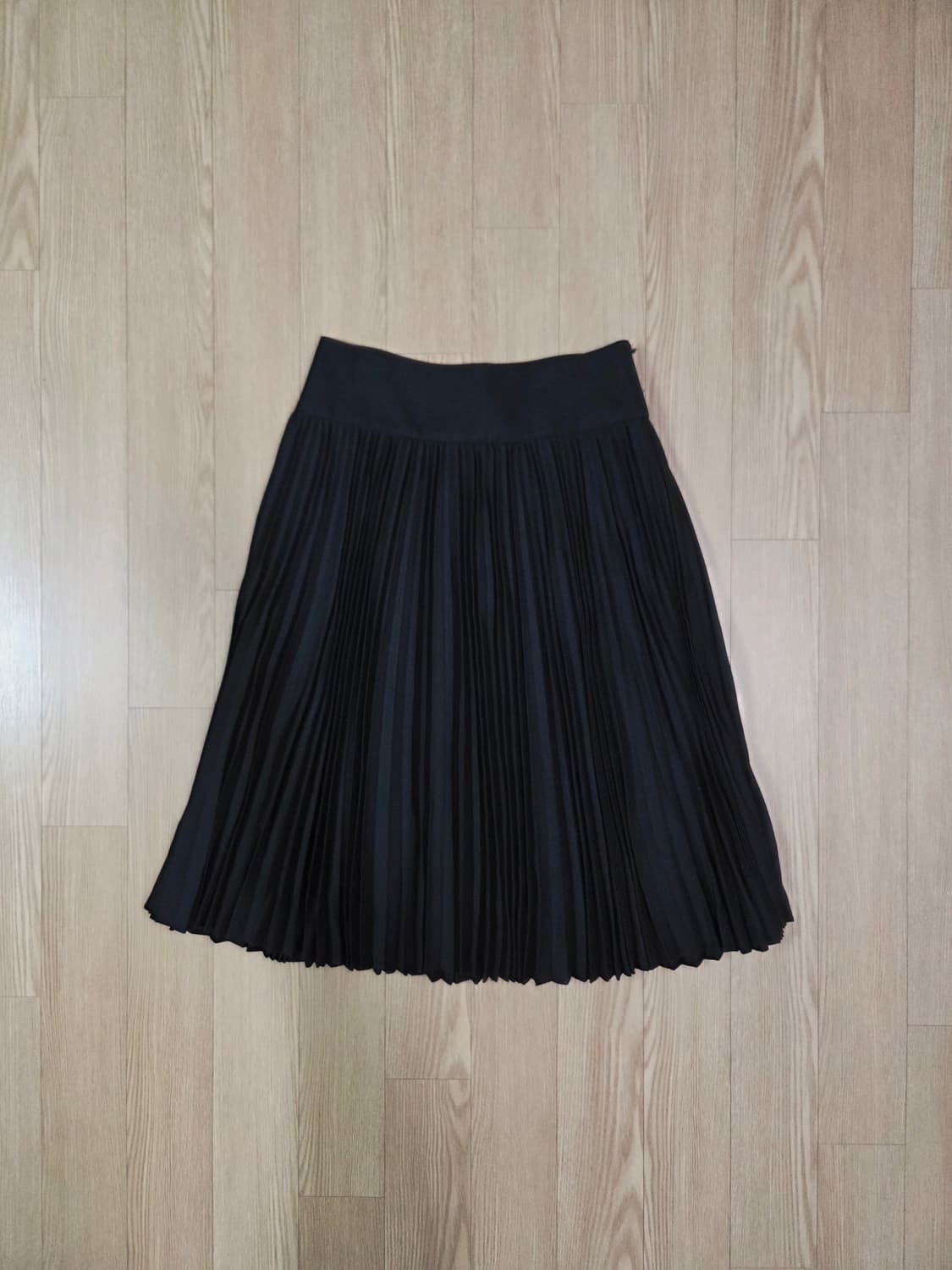 DKNY 블랙 심플 플리츠 스커트 상품이미지1