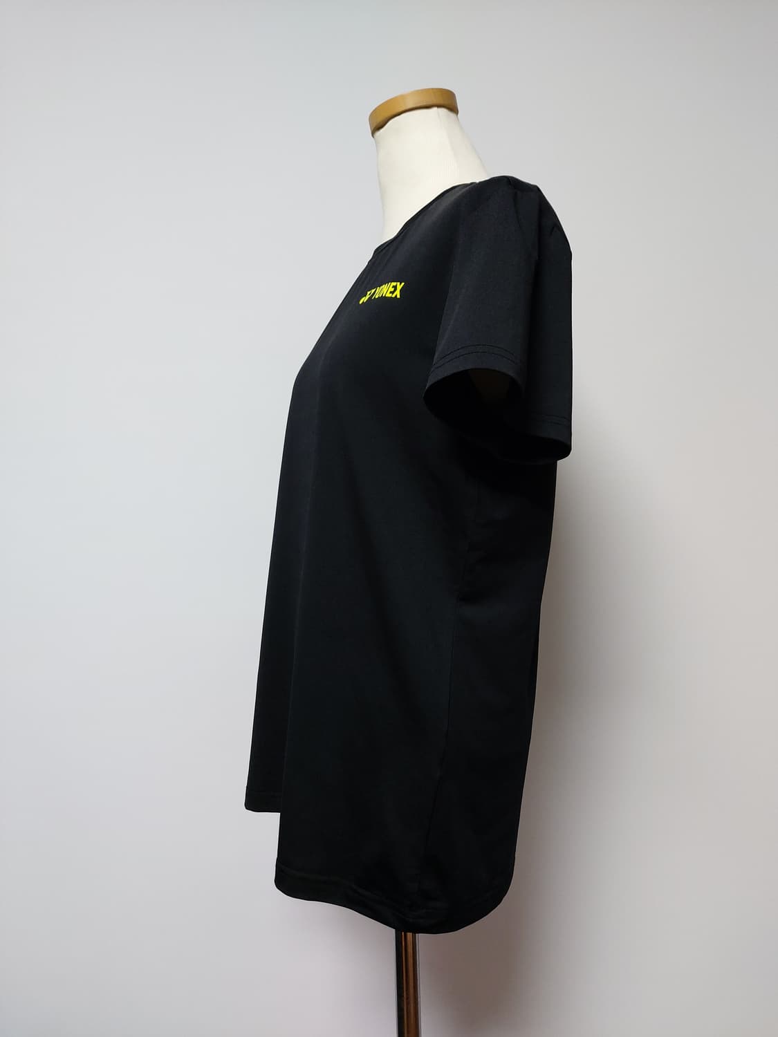 요넥스 여성 배드민턴 반팔티 (85)

 상품이미지3