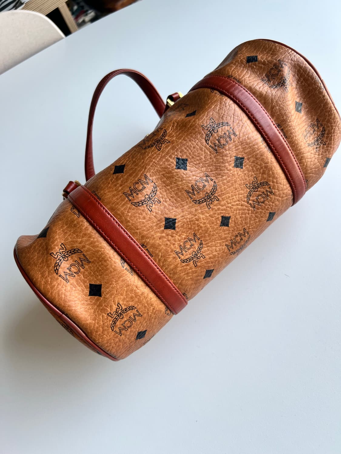 엠씨엠 비세토스 원통백 상품이미지4