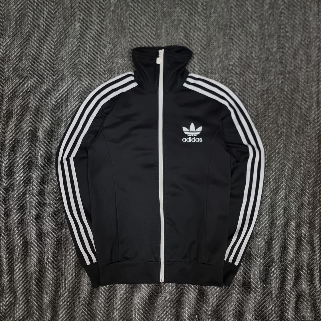 아디다스 유로파 져지 블랙 상품이미지1