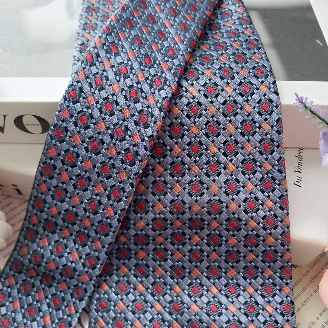 제냐 실크 네이비 자카드 넥타이 9.5cm A+등급 K1186
 상품이미지3