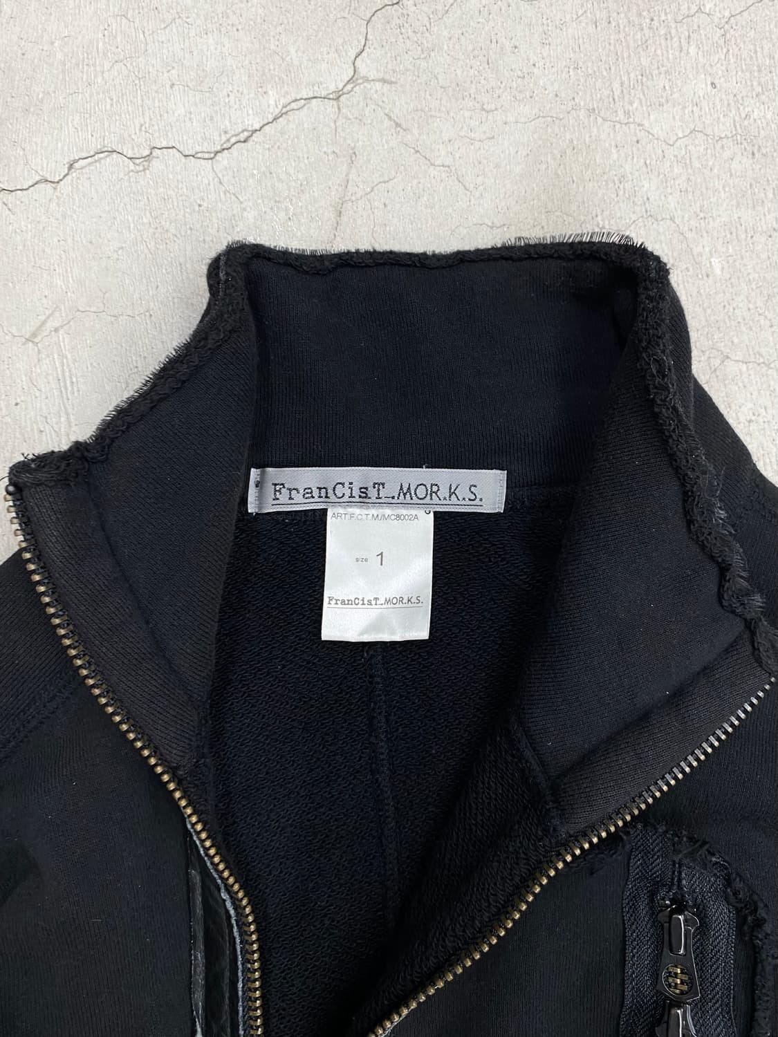 Francist_Mor.K.S. 디스트레스드 사선 집업 상품이미지7