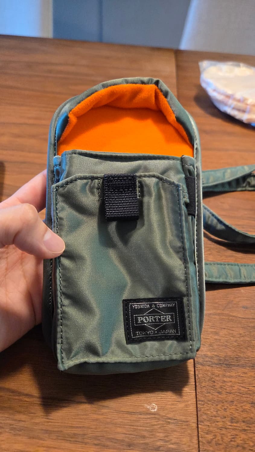 요시다포터 핸드폰백팝니자. 상품이미지1