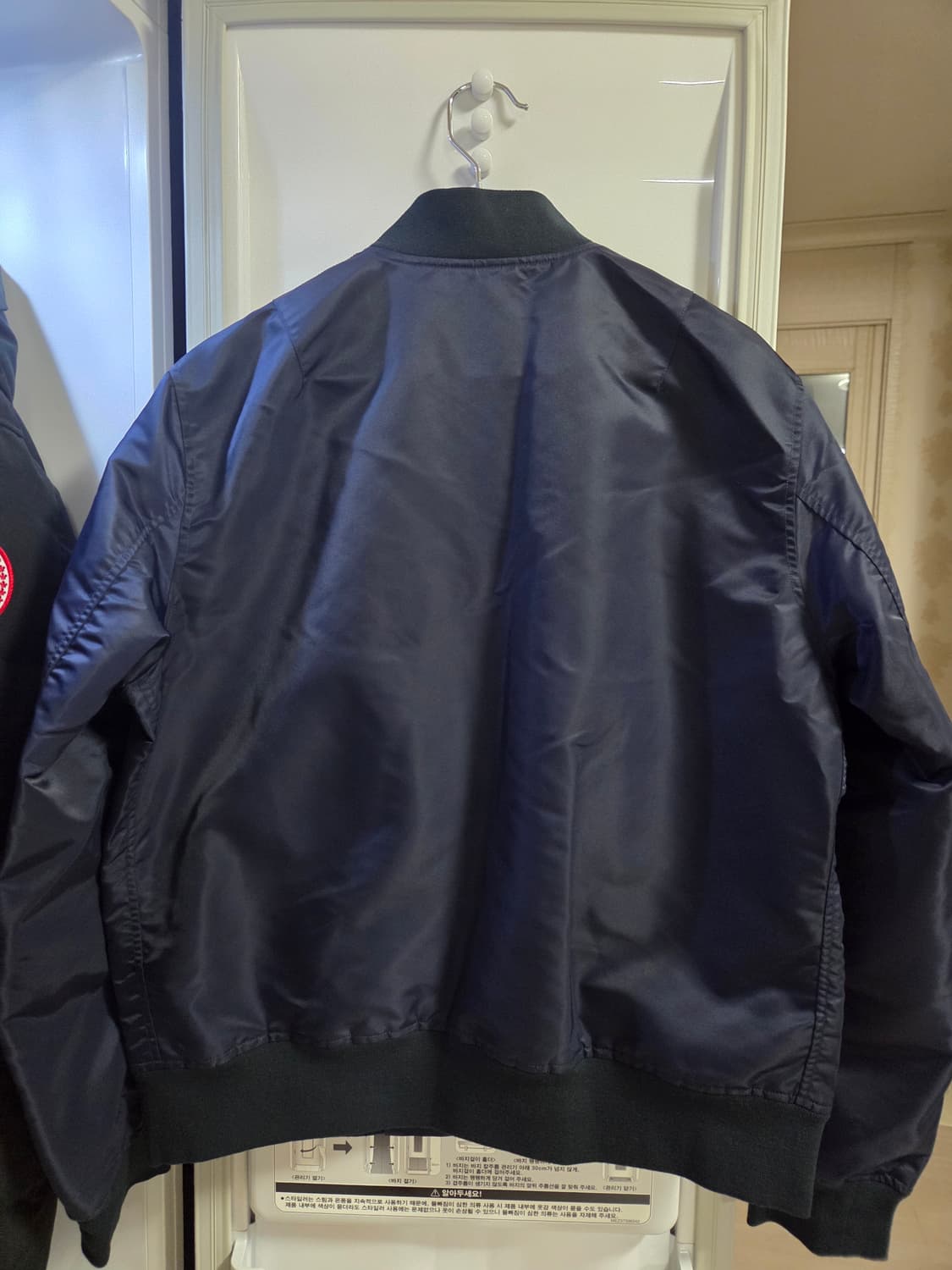 [미착용] 띠어리 신형 에어로 나일론 플라이트 봄버 자켓 상품이미지3