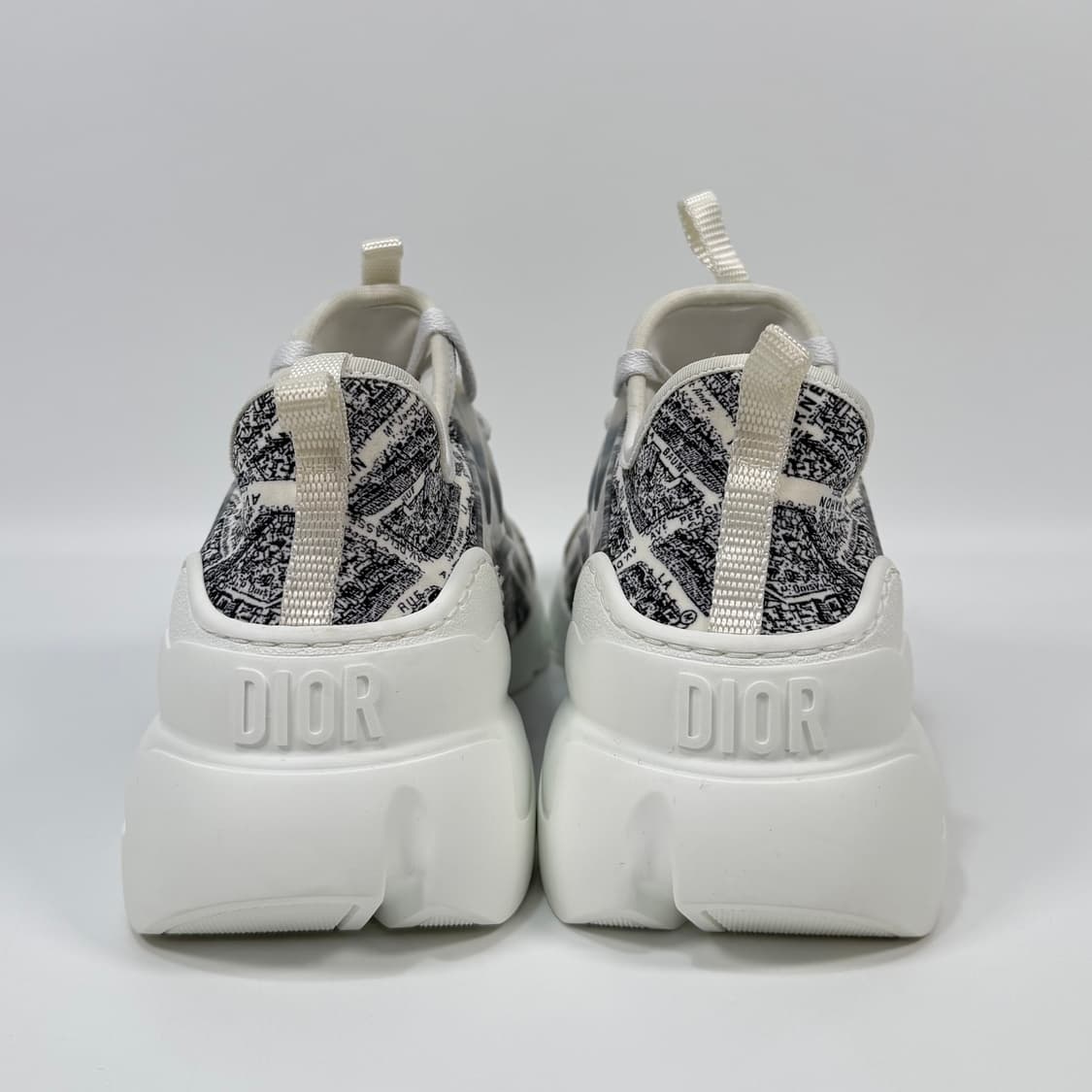디올 D 커넥트 테크니컬 패브릭 파리 스니커즈 (245) 상품이미지5