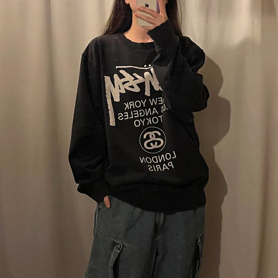 스투시 월드투어 맨투맨 상품이미지1