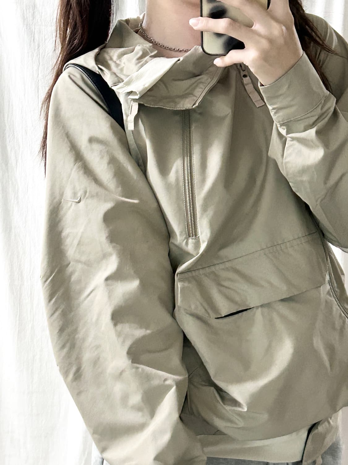 나이키 스우시 베이지 사선 바람막이 상품이미지4