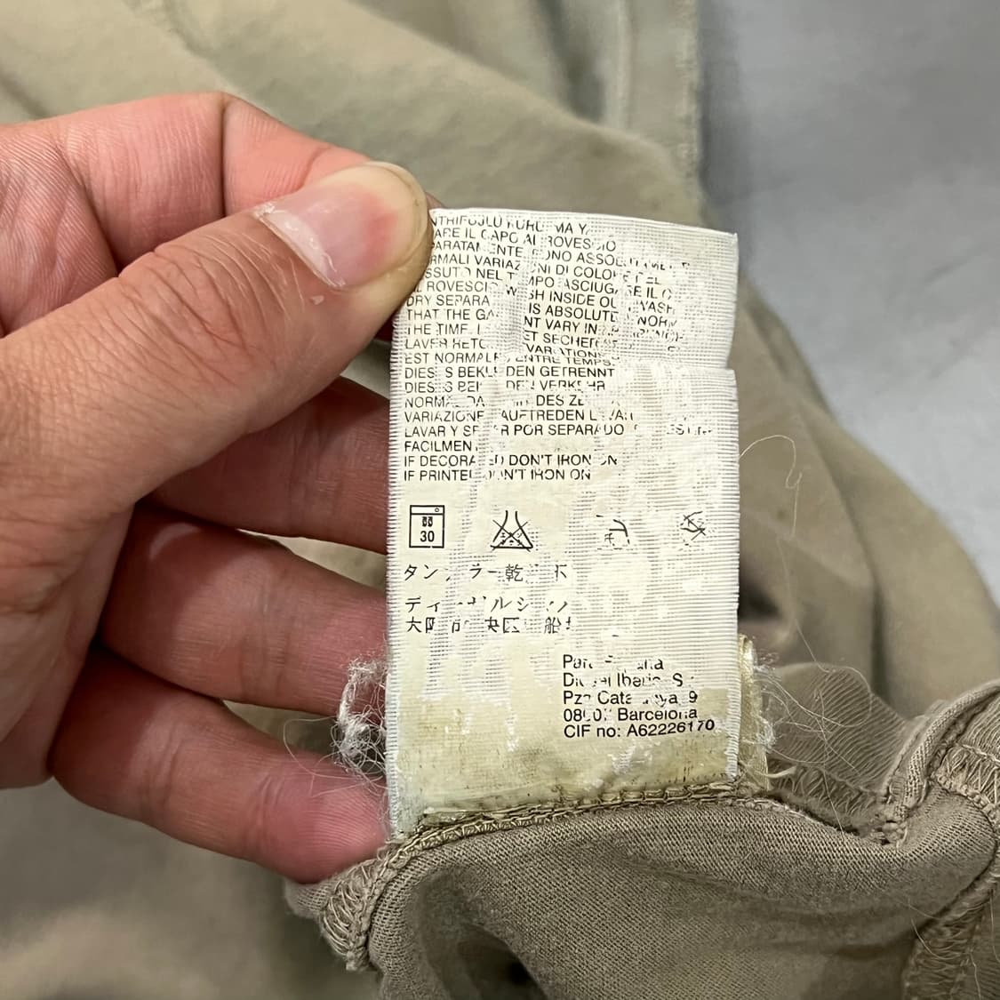  디젤 로고 브이넥 반팔티 y16872 상품이미지9