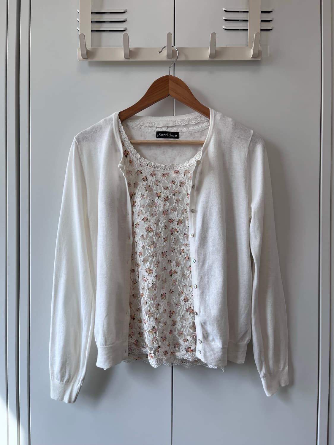 Earth music 얼스뮤직 화이트 라운드 가디건 상품이미지1