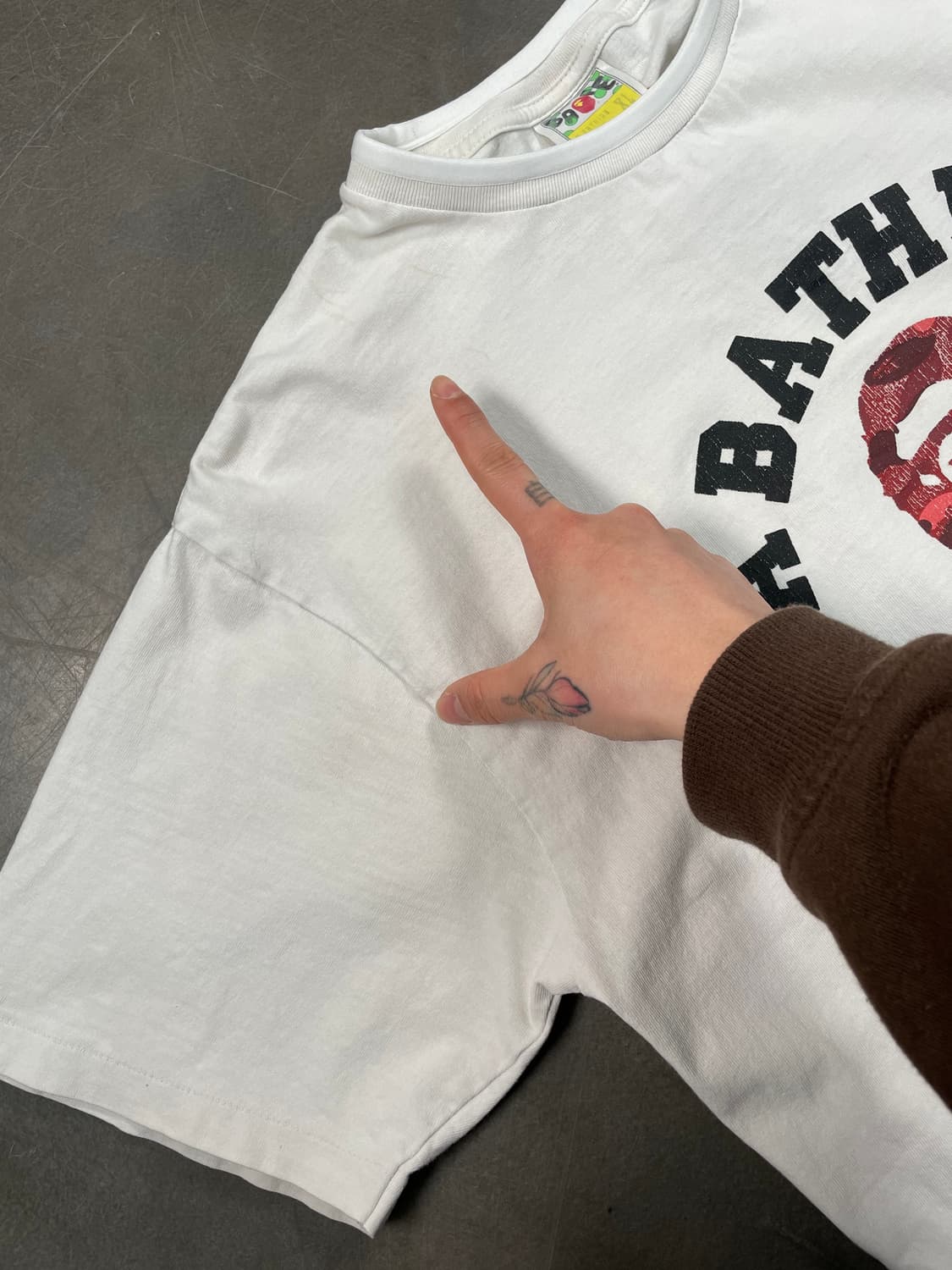 베이프 빅 사루 반팔 티셔츠 상품이미지3