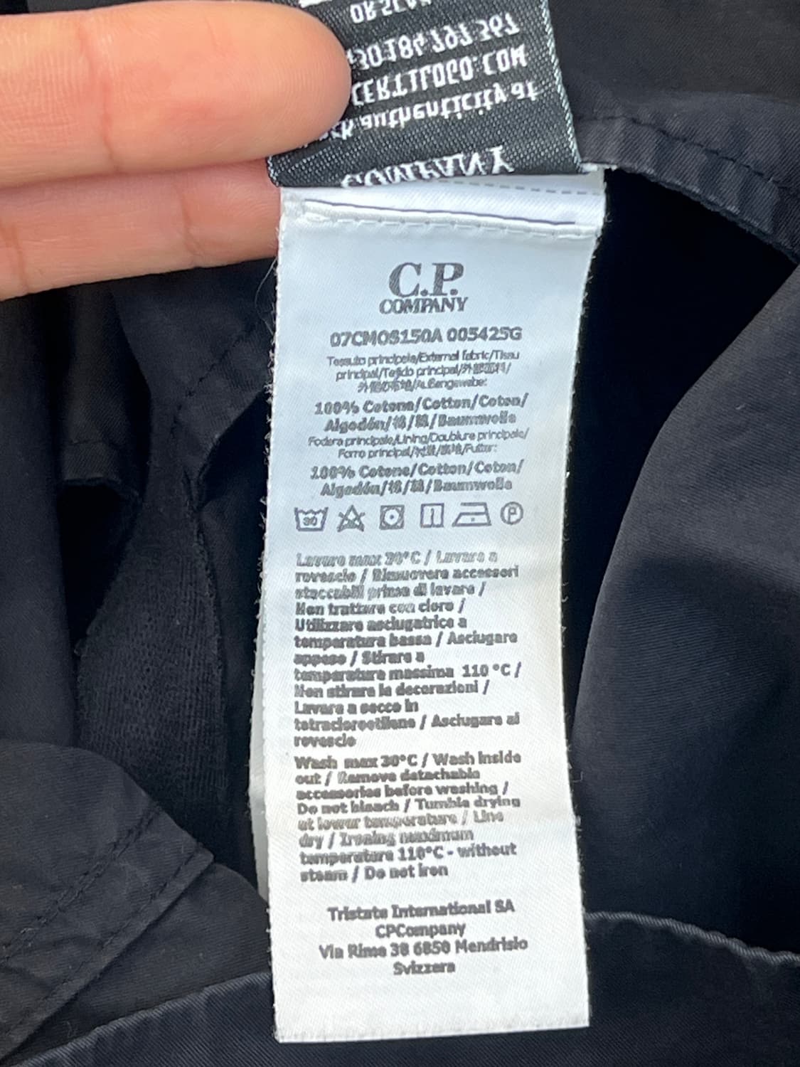 CP컴퍼니 렌즈 와펜 블랙 하이넥 후드 자켓 상품이미지7