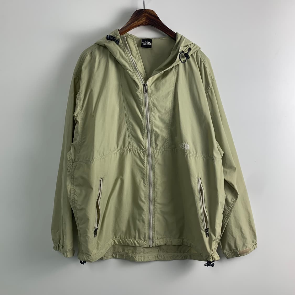 노스페이스 자수로고 나일론 베이지 바람막이 자켓 상품이미지2