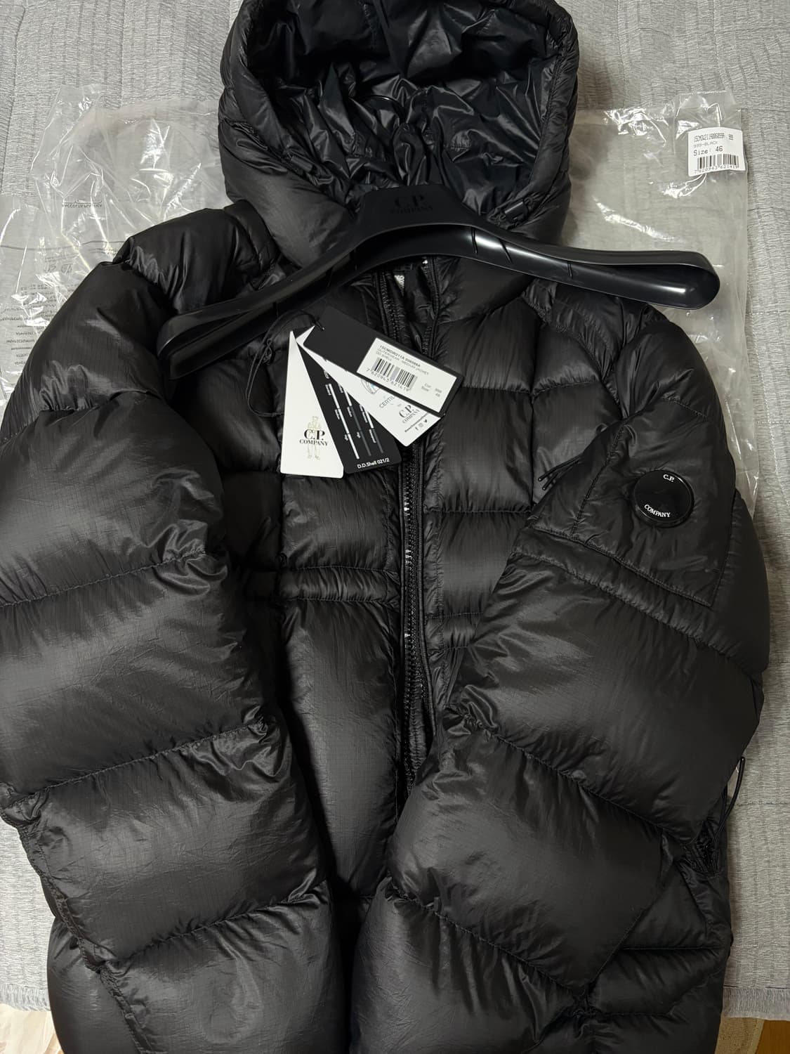 [급처 풀구성] cp컴퍼니 dd쉘 패딩 46 상품이미지1