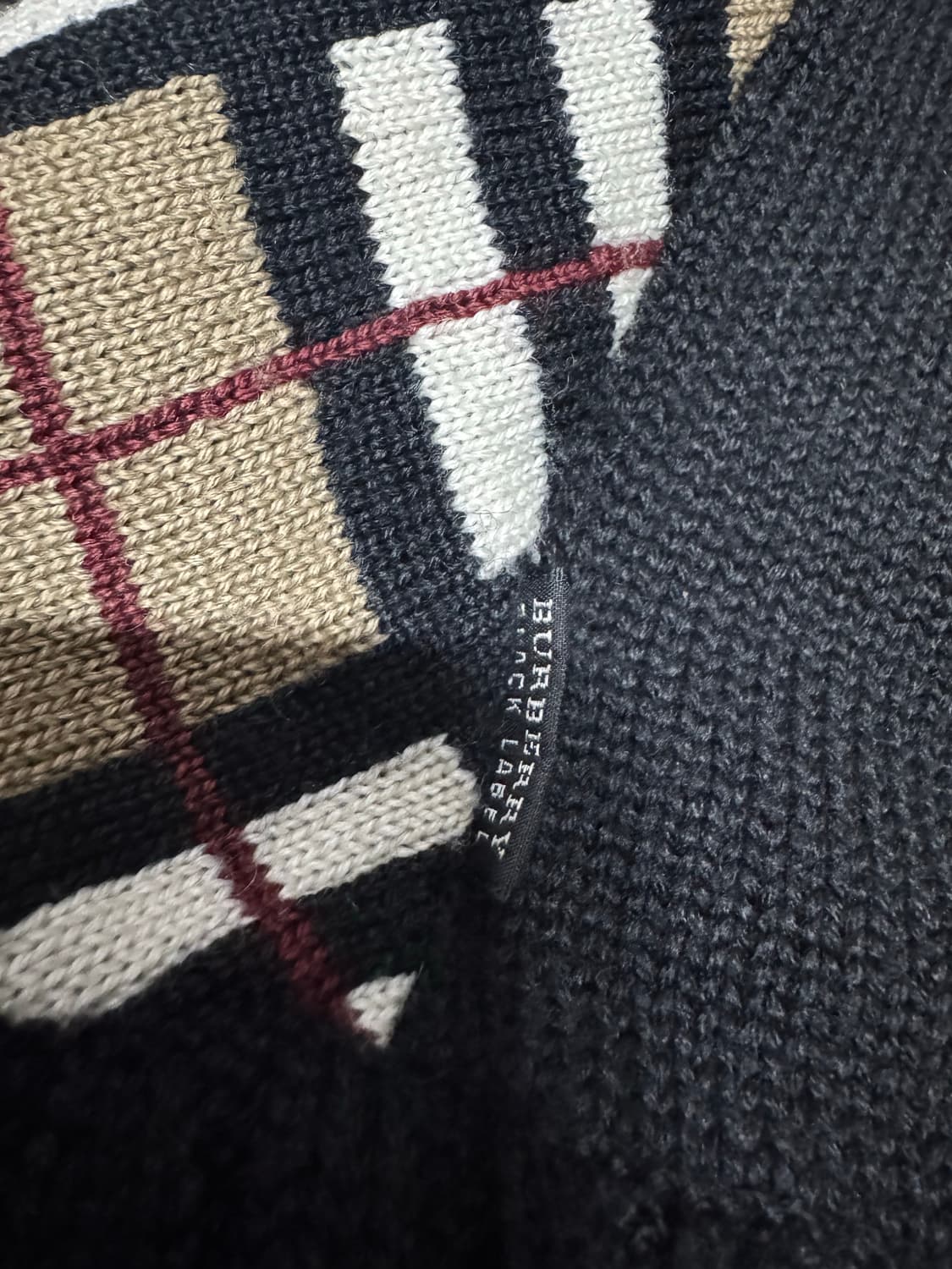 2 버버리 블랙라벨 니트 집업 상품이미지6