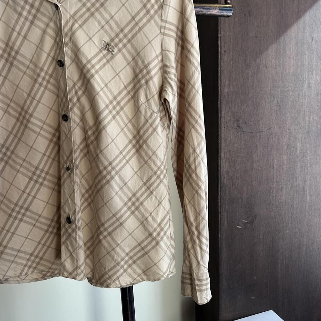12654 - 버버리 베이지 체크 셔츠 상품이미지4