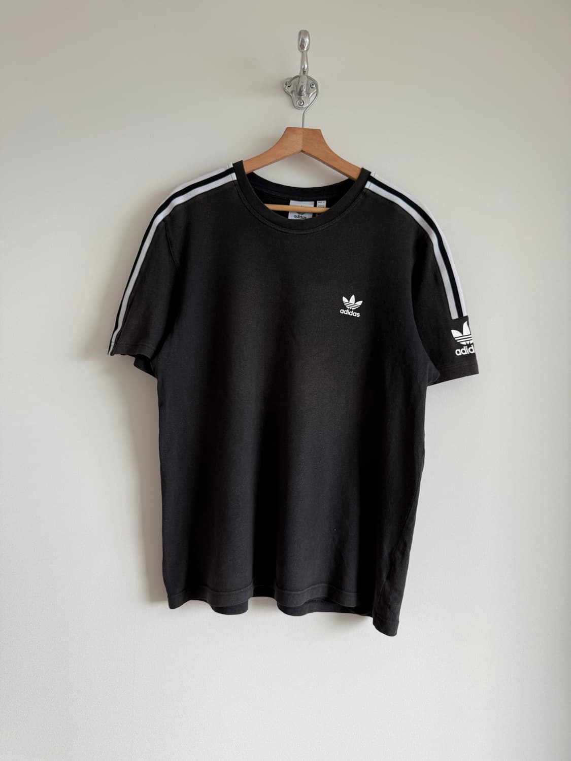 아디다스(adidas) 파이어버드 반팔 티셔츠 상품이미지1