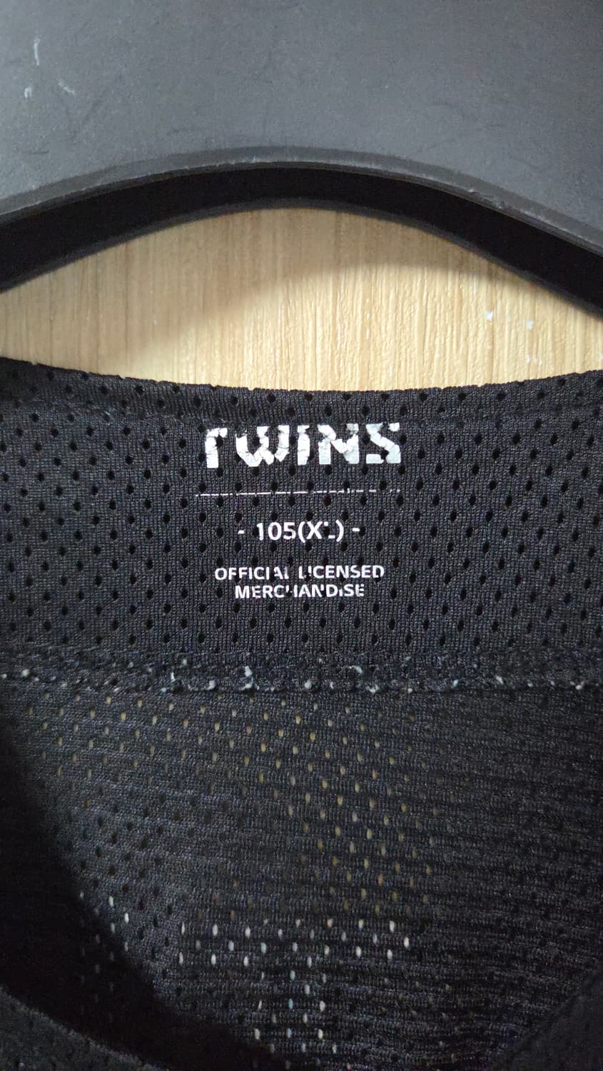 (착샷) LG 트윈스 유니폼 야구 져지 레트로 김현수 1500안타 기념 상품이미지2