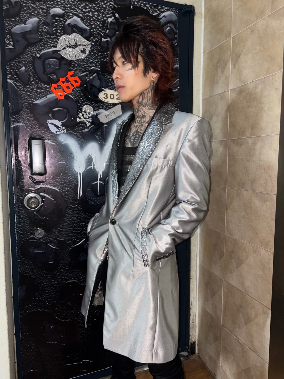 Midas Gloss Silk Tux Blazer 상품이미지1