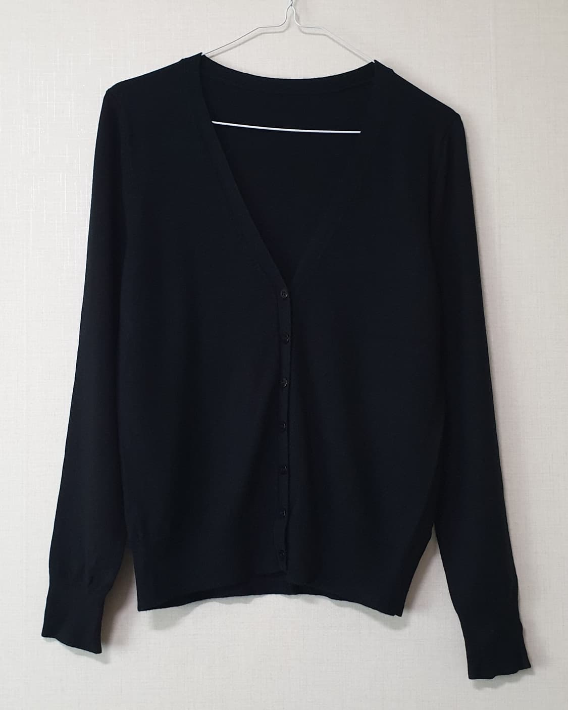 블랙 브이넥 가디건 상품이미지1