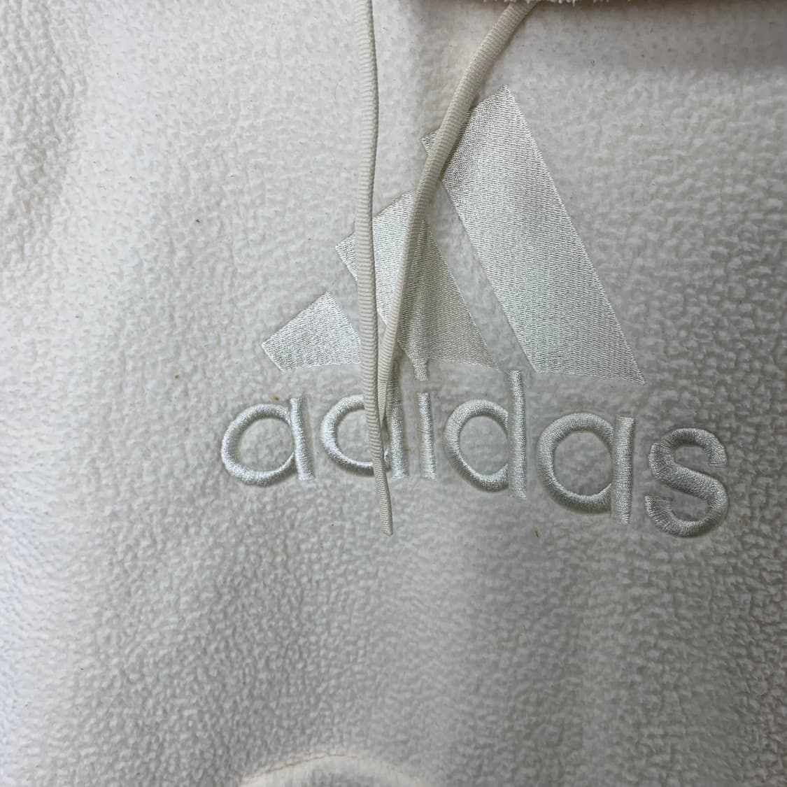 아디다스 빅로고 아이보리 쉐르파 후드티 상품이미지4