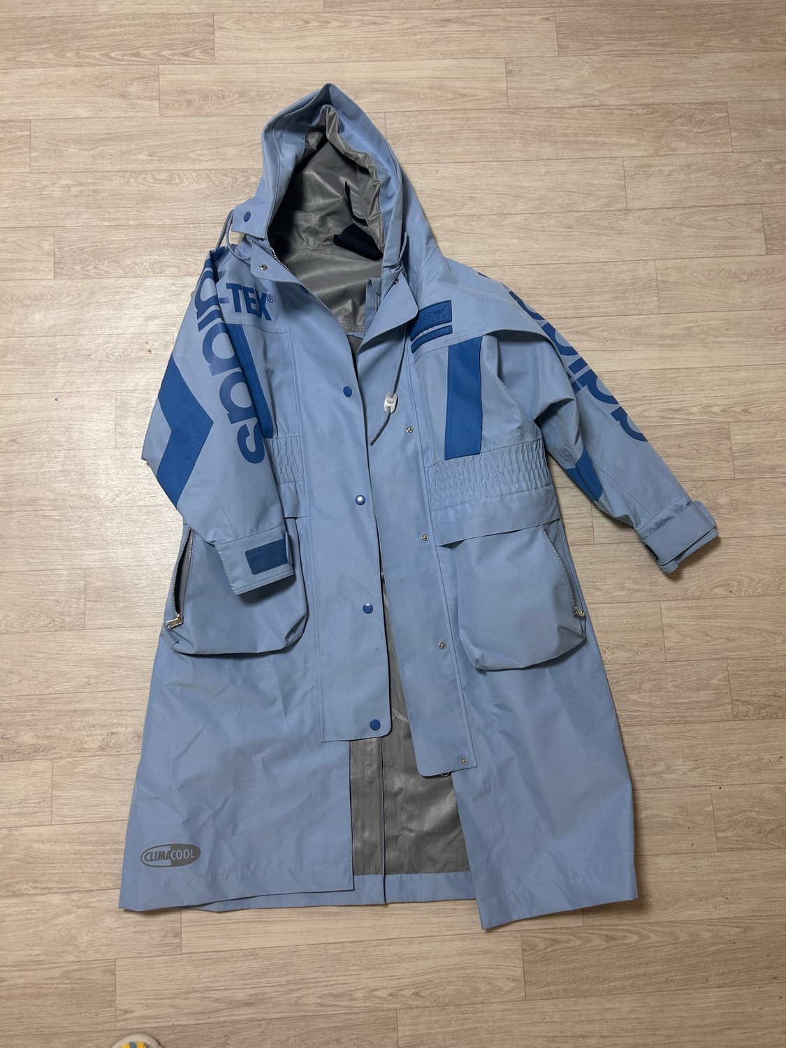 일본 아디다스 고어텍스 코트 상품이미지1