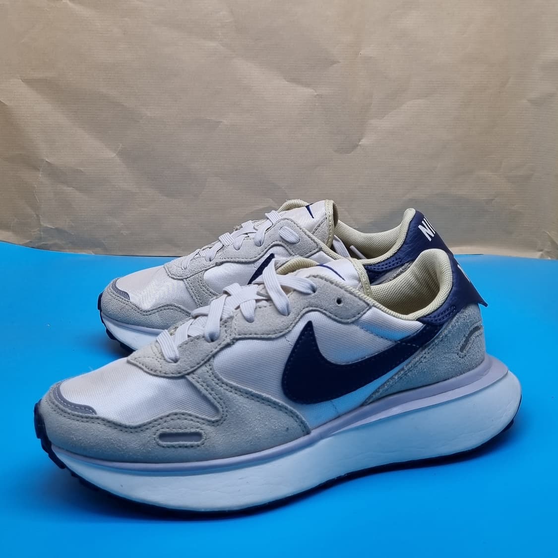 나이키 피닉스 와플 여성운동화240  상품이미지1