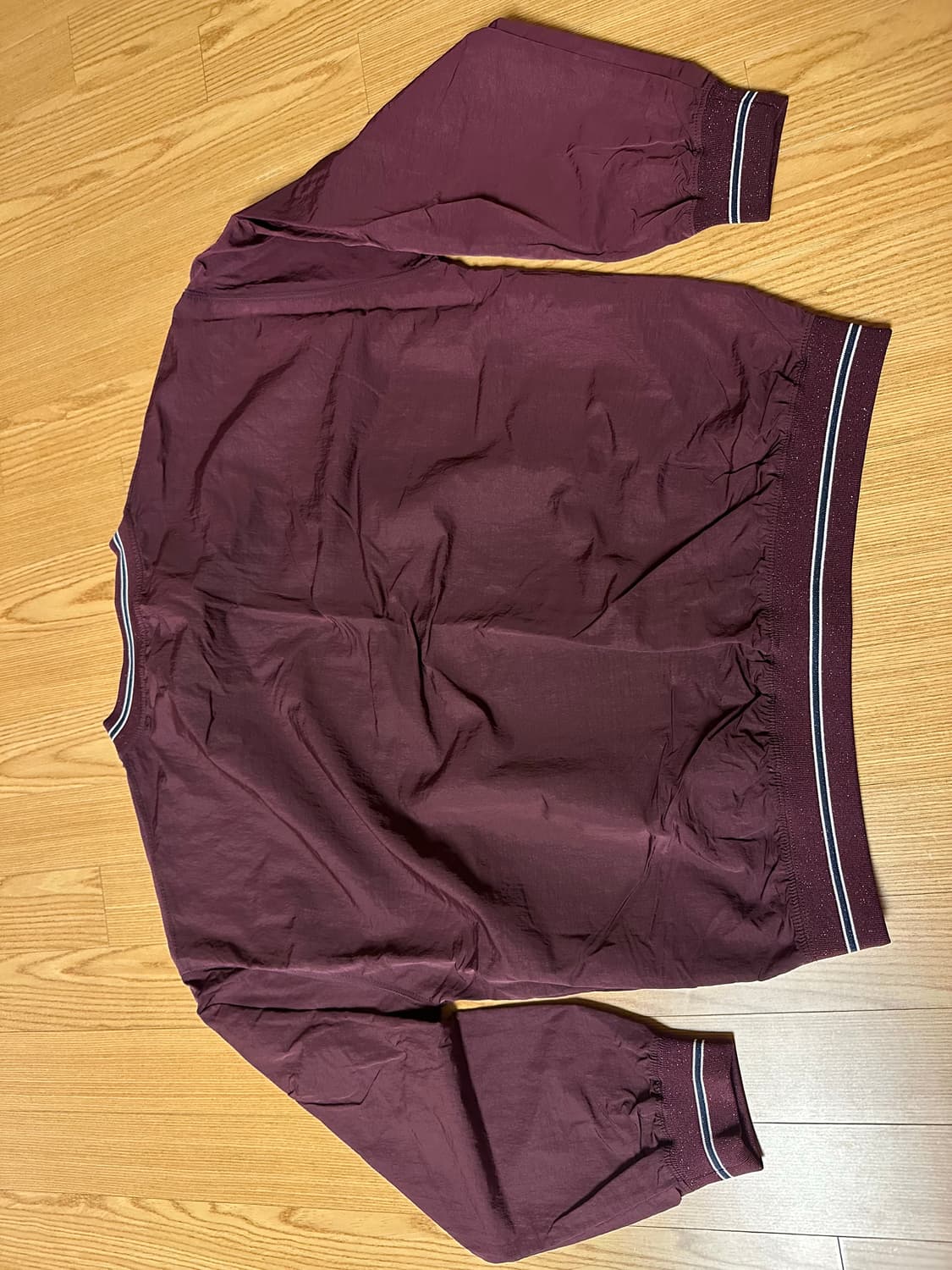 마르디 메르크디 나일론 맨투맨 상품이미지7