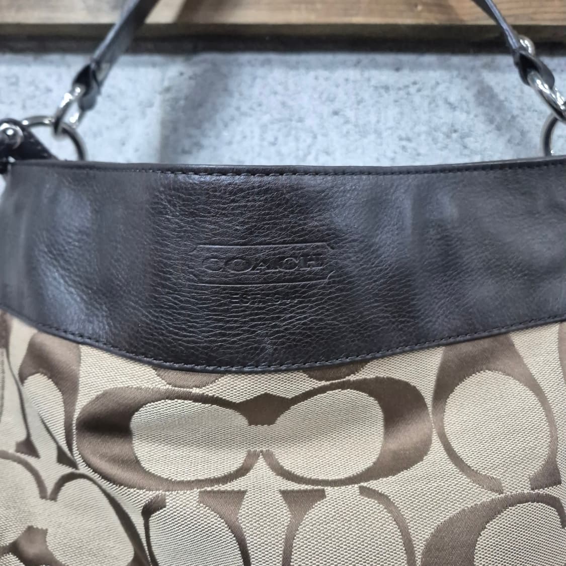 코치 시그니처 캔버스 호보백 상품이미지2