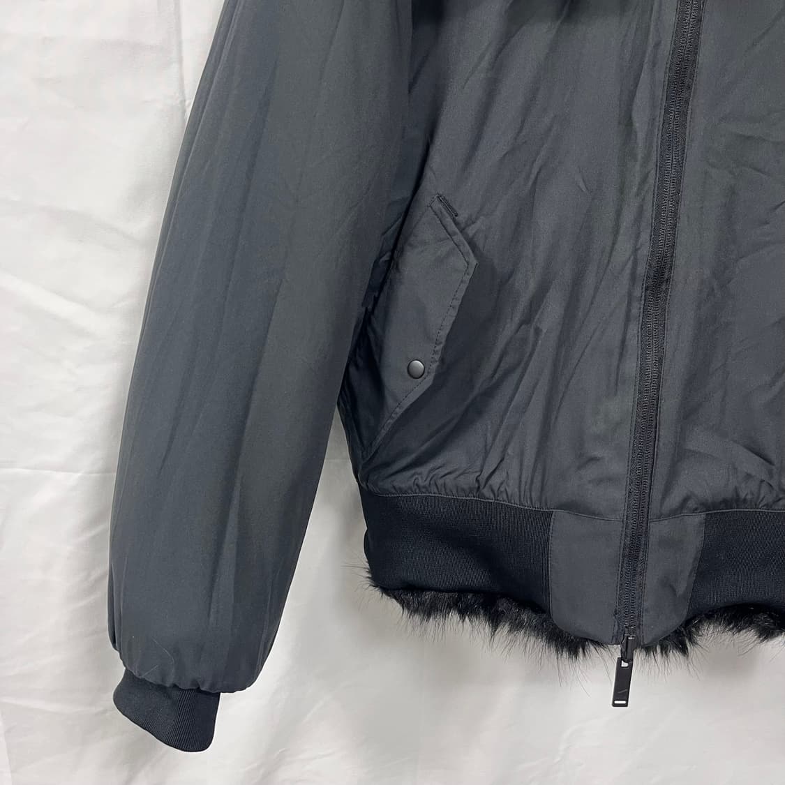 [남여공용] 나이키 X 엠부쉬 리버시블 블랙 퍼자켓 상품이미지2