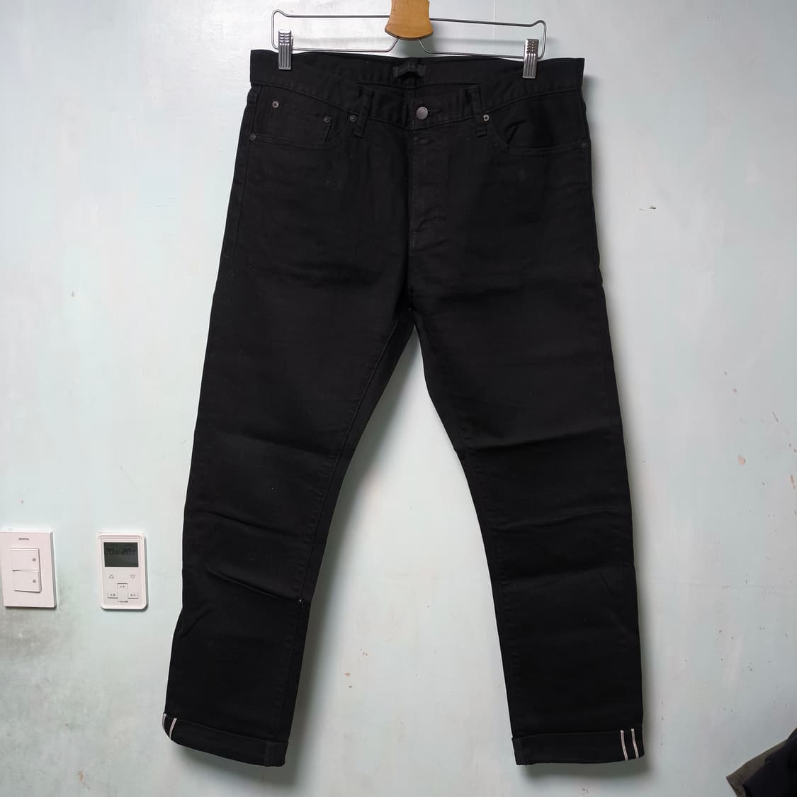 [35] 유니클로 셀비지 블랙진 상품이미지3