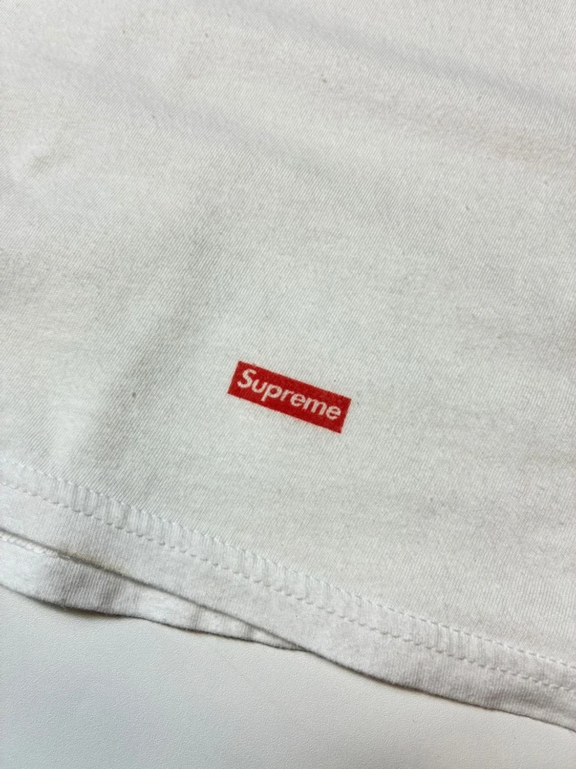 슈프림 x 헤인즈 태그리스 반팔 티셔츠 PN9089 상품이미지4