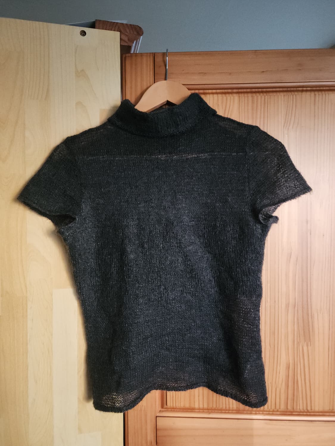 emporio armani 그린 그레이 울 반팔 폴라 니트 상품이미지1