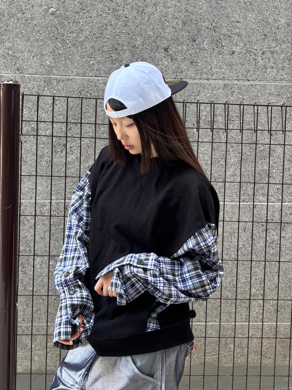 솔리드옴므 체크 배색 맨투맨 상품이미지2