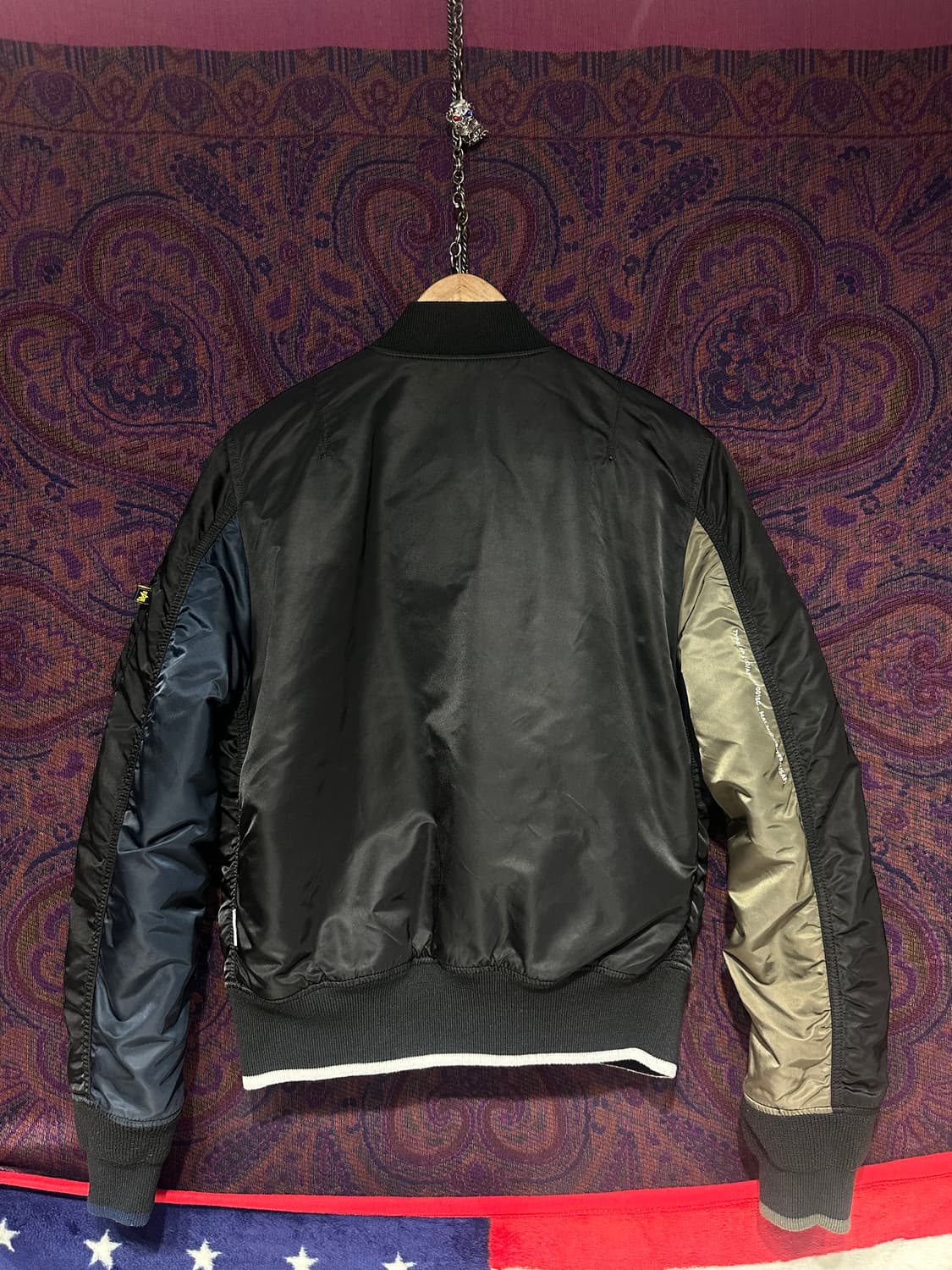 알파인더스트리 x 라이풀 MA1 항공점퍼 상품이미지3