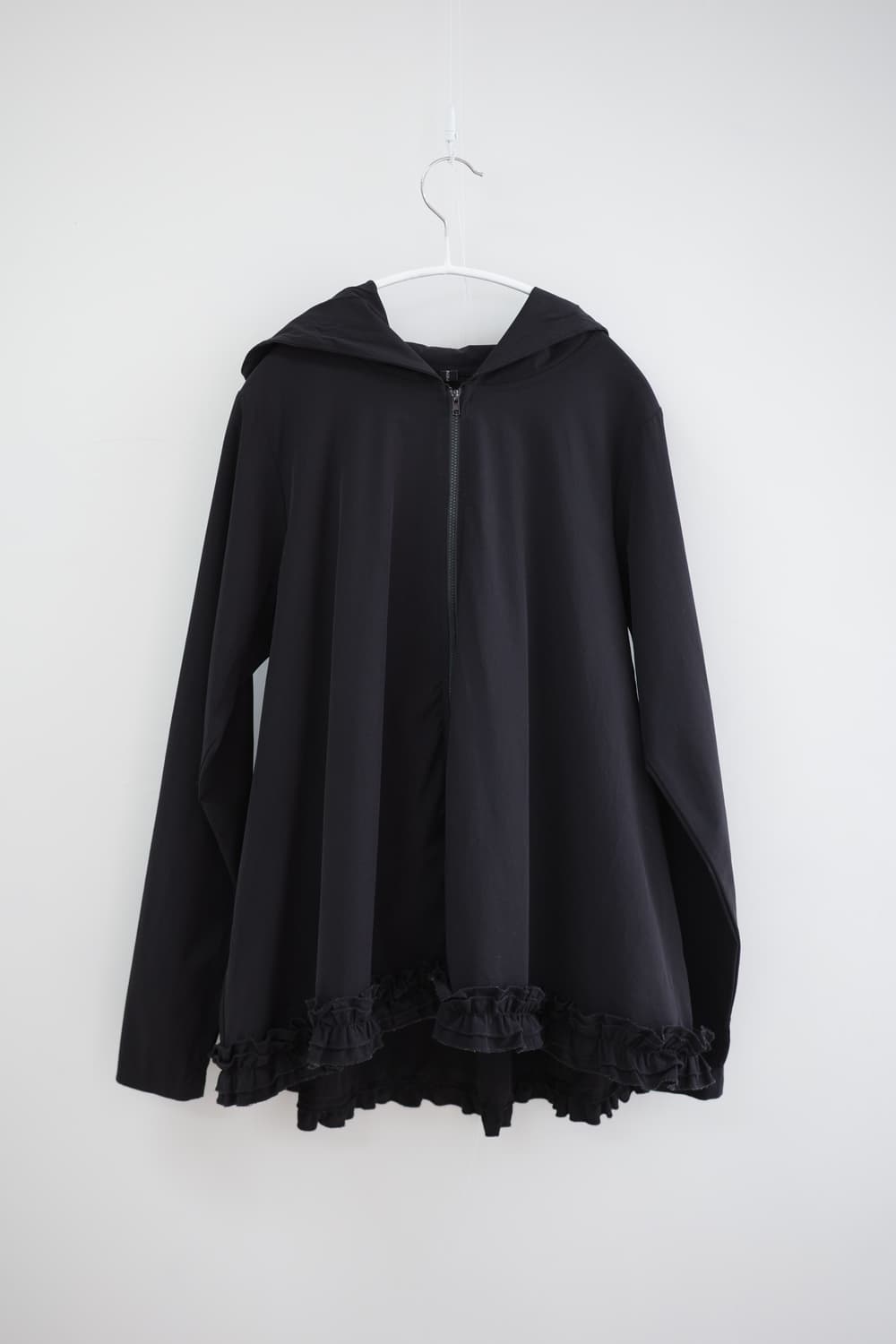 Frill black windbreaker 상품이미지1